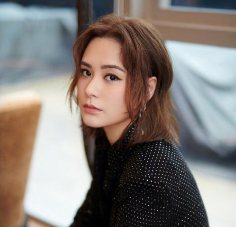 娱乐吃瓜的头像图片女生,娱乐吃瓜头像女生风采展示